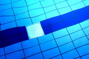 Heul doch im Schwimmbad