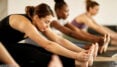 Frauen beim Pilates